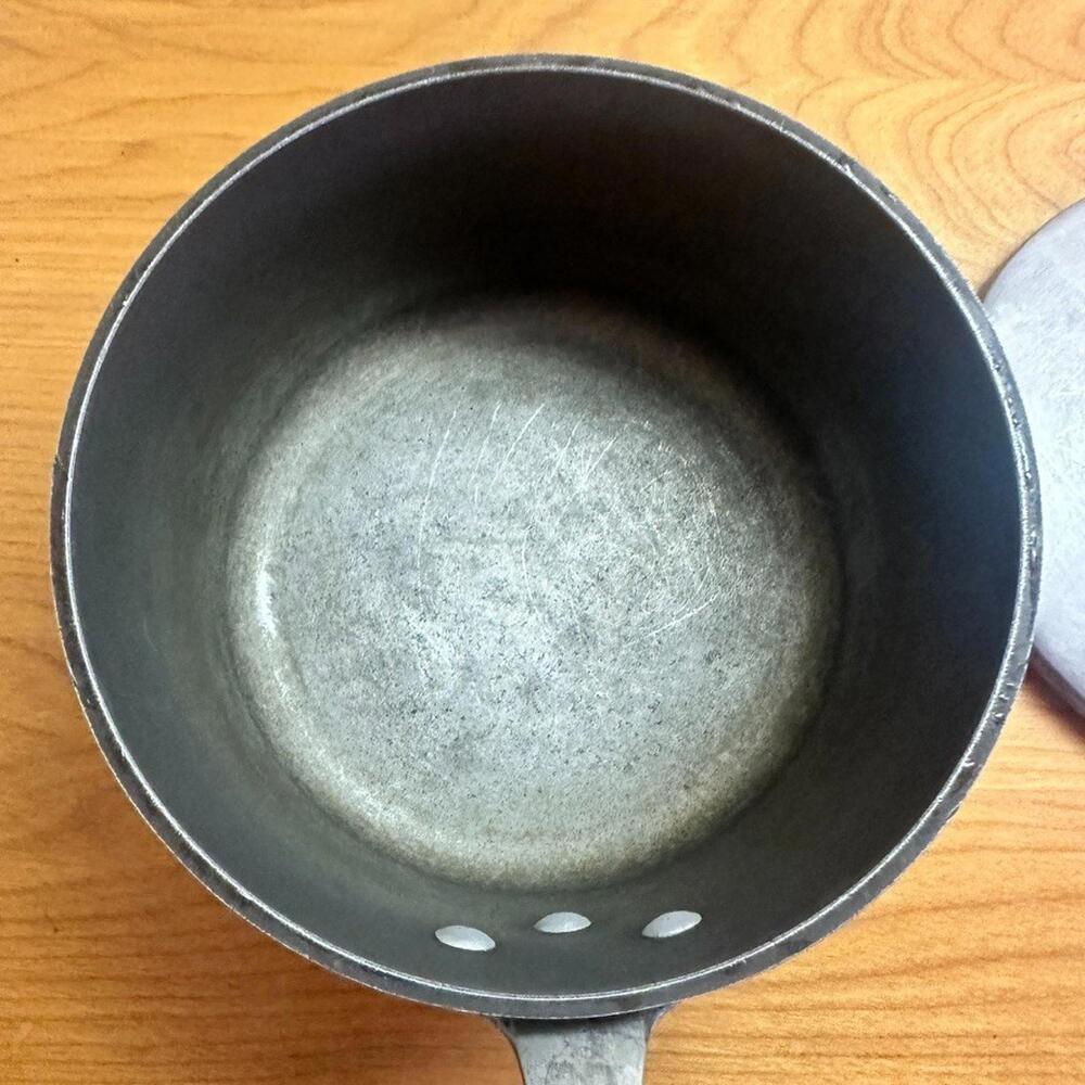 Magnalite GHC Professional 2 QT Quart Saucepan Anodized Aluminum Pot with Lid